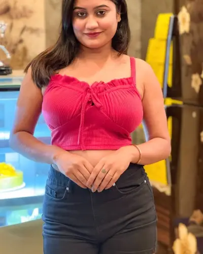 Call Girls Manjhanpur
